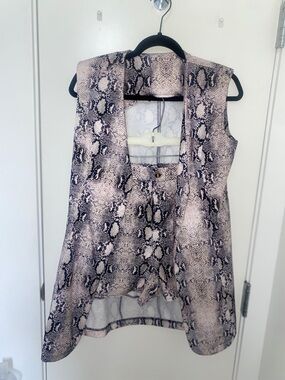 Snake Print Sleeveless Tunic Top Suit in Beige and Black with Matching Shorts